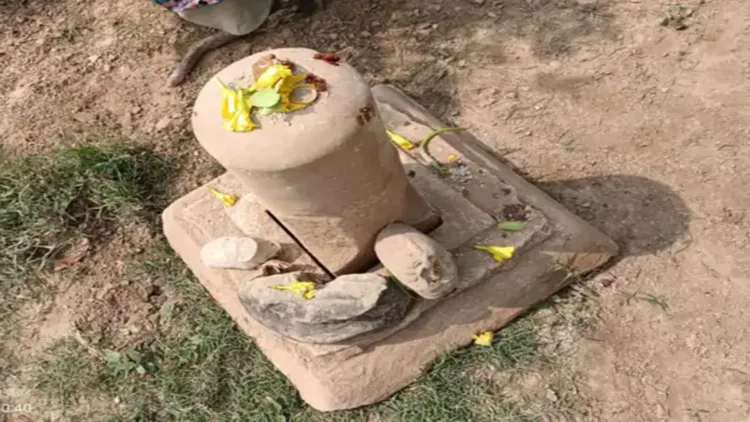 A stone Shivling and pieces of a murti resembling Mata Gauri were discovered in the debris of a collapsed wall in Dahilar village, Kanpur