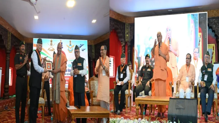 Shri Kadsiddheshwar Maharaj Addresses Ex-Servicemen Meet