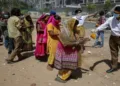 RSS karyakartas helping the people during the time of Covid 19