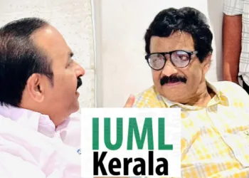 VD Satheeshan (Left) MK Munir (Right)