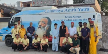 Chinmaya Amrit Yatra meets Param Vir Chakra awardee Captain Bana Singh, highlighting his courage, simplicity and love for Bharat