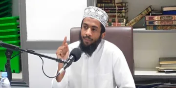 Yasin Munye, Imam and Islamic teacher at Hackney Islamic Community Centre, London