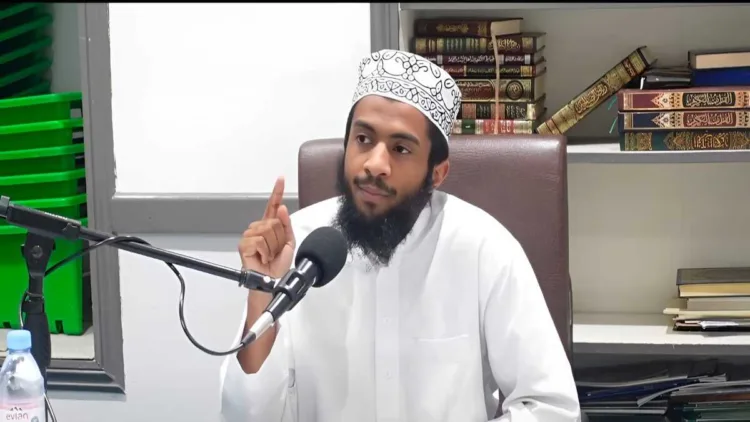 Yasin Munye, Imam and Islamic teacher at Hackney Islamic Community Centre, London