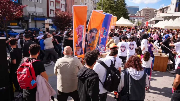 Visitors gather at Istanbul’s Japanese anime festival as clashes erupt amid protests by Islamists demanding the cancellation of the cultural event.