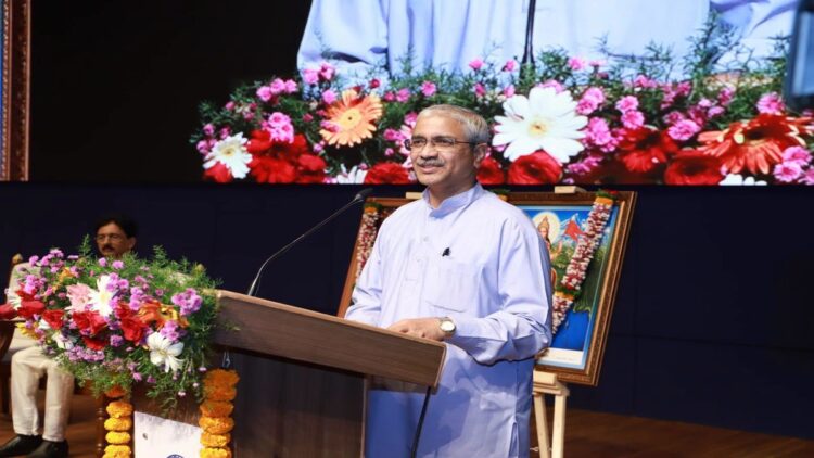 RSS Sah-Sarkaryavah Atul Limaye Ji addressing the gathering